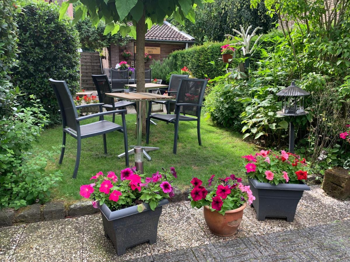 Pension Auberge De Dael Valkenburg aan de Geul Esterno foto