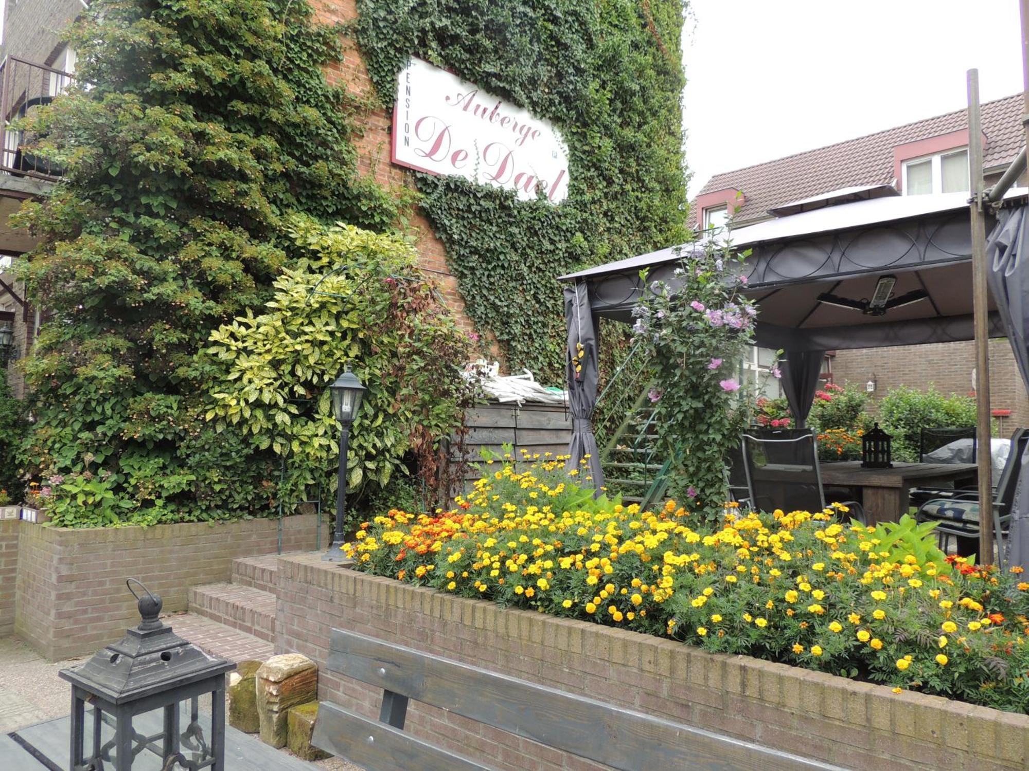 Pension Auberge De Dael Valkenburg aan de Geul Esterno foto